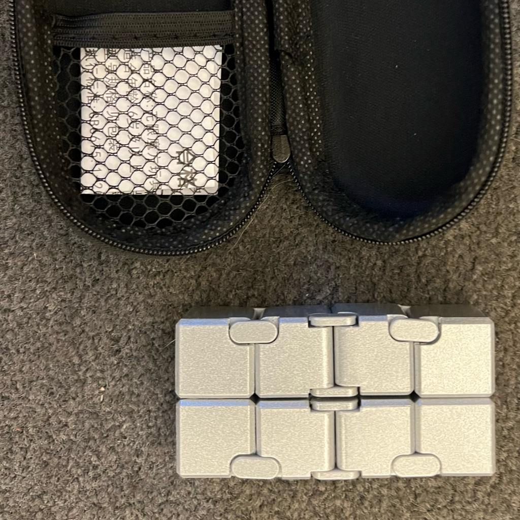 Yzmodel Infinity Cube